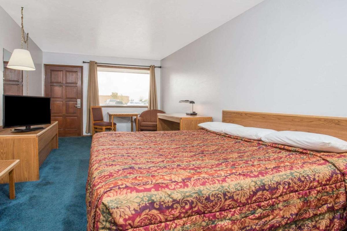 Knights Inn Boardman Bagian luar foto