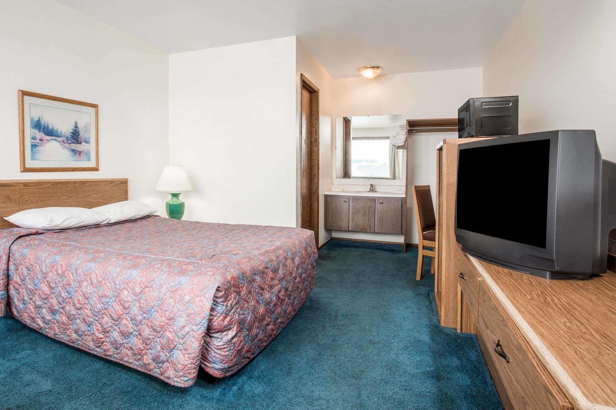 Knights Inn Boardman Bagian luar foto